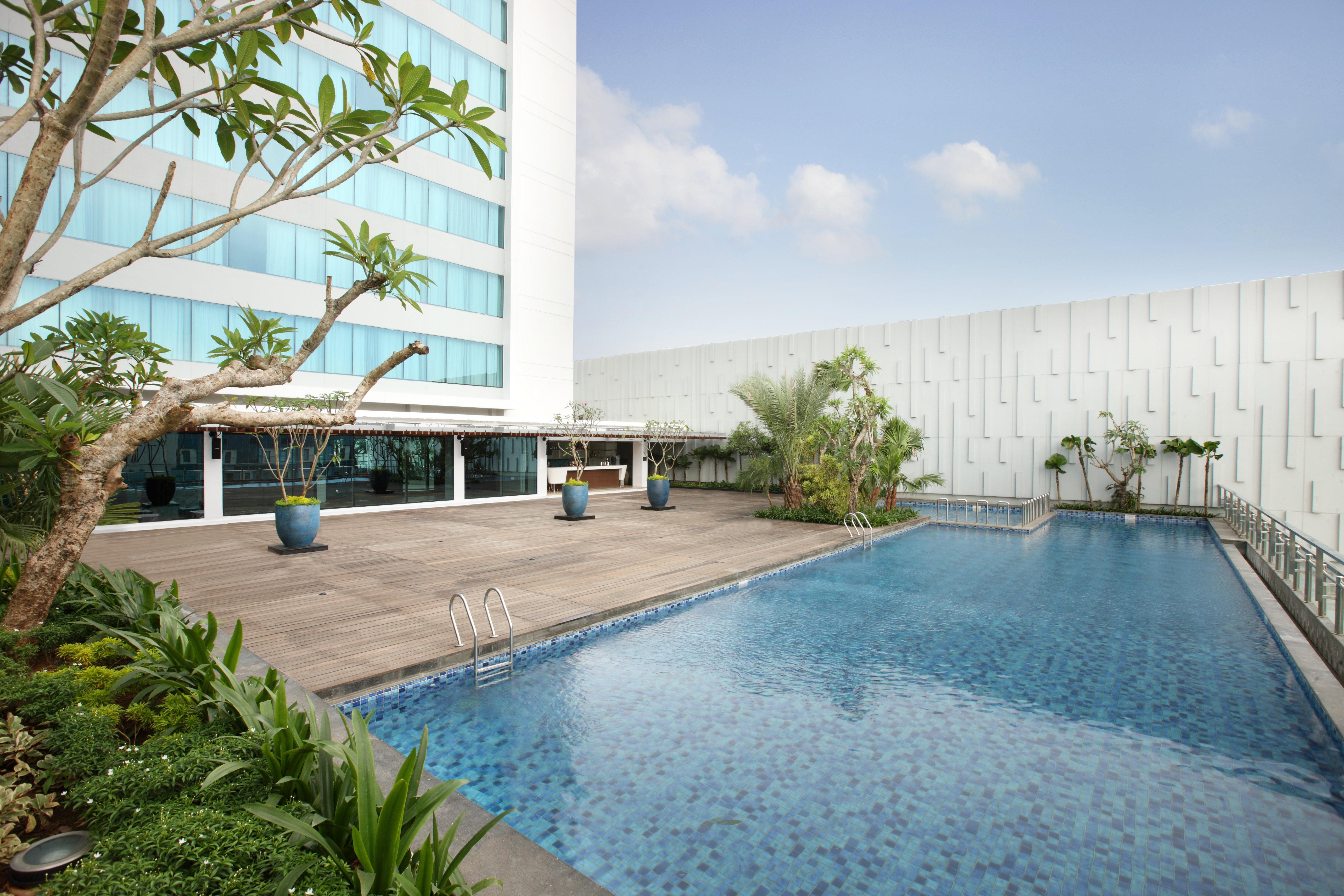 Doubletree By Hilton Jakarta Kemayoran Exterior photo