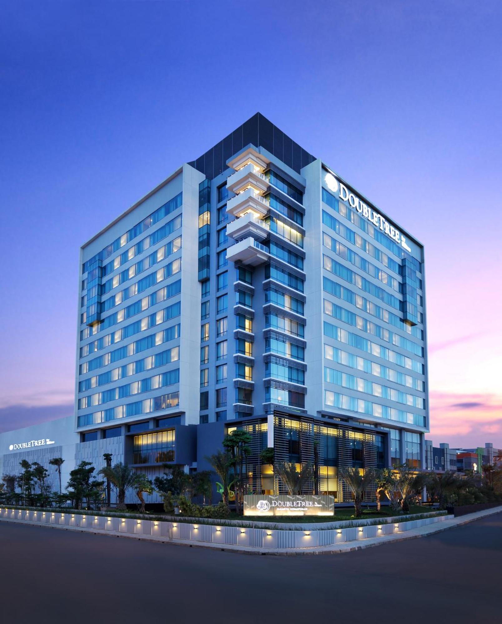 Doubletree By Hilton Jakarta Kemayoran Exterior photo
